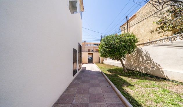 Brukt - Apartment -
Torrevieja - El Chaparral