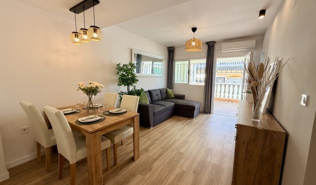 Brukt - Town House -
Orihuela Costa - Costa Blanca