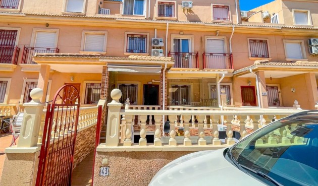 Brukt - Town House -
Orihuela Costa - Costa Blanca