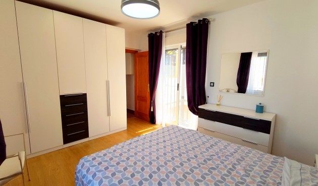 Resale - Town House -
Los Altos - Costa Blanca