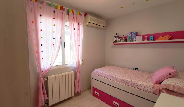 Resale - Town House -
Los Altos - Costa Blanca