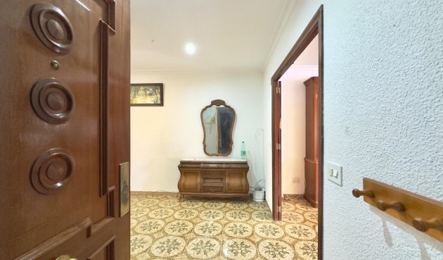 Resale - Apartment -
Torrevieja