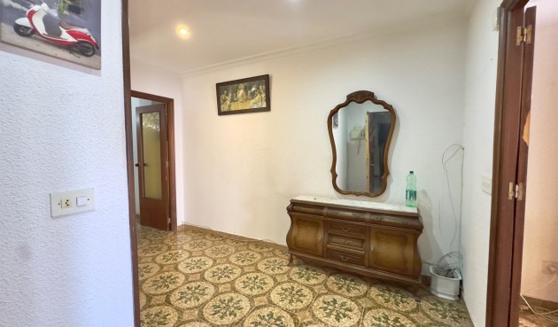 Resale - Apartment -
Torrevieja