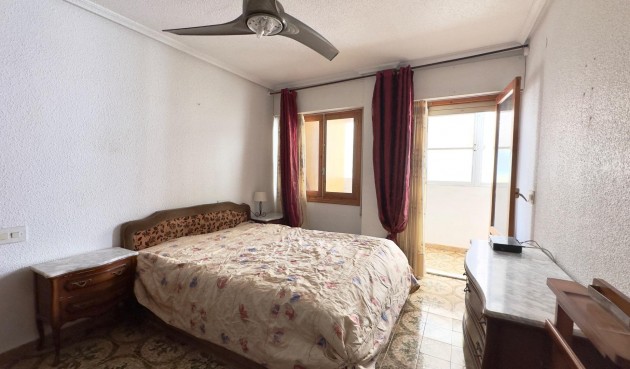 Resale - Apartment -
Torrevieja