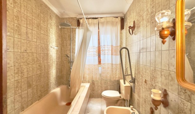 Resale - Apartment -
Torrevieja