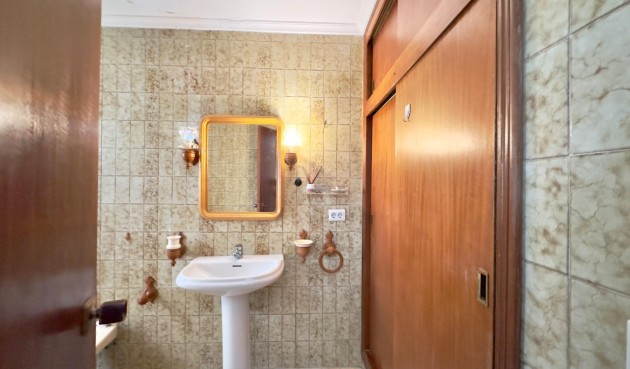 Resale - Apartment -
Torrevieja