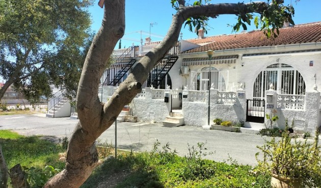 Brukt - Bungalow -
Torrevieja - La Siesta - El Salado - Torreta