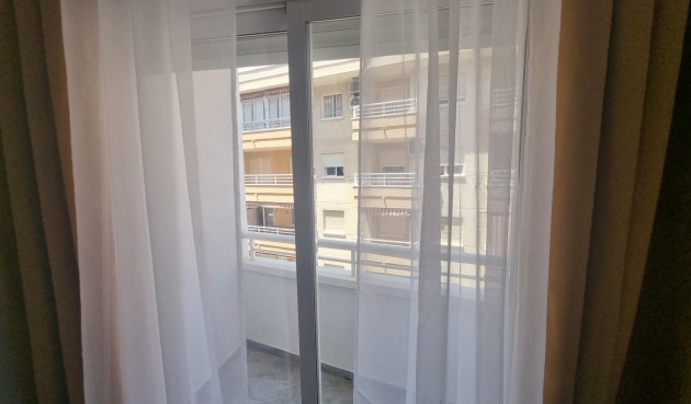 Brukt - Apartment -
Torrevieja - Estacion De Autobuses
