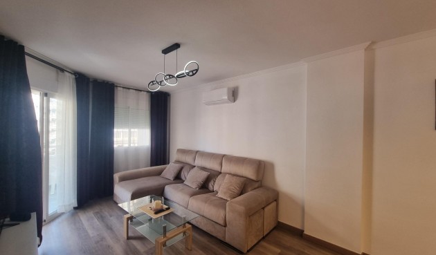 Brukt - Apartment -
Torrevieja - Estacion De Autobuses