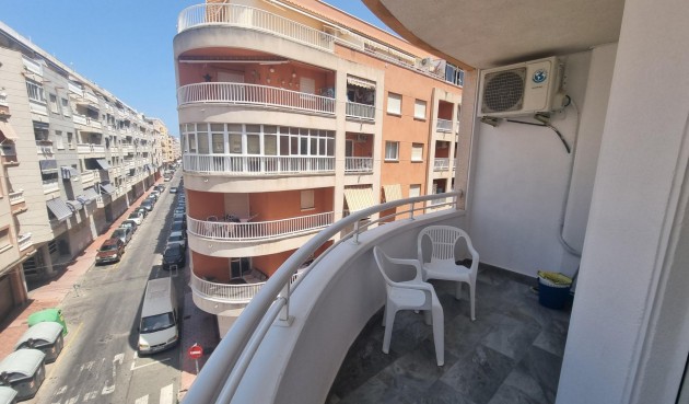 Brukt - Apartment -
Torrevieja - Estacion De Autobuses