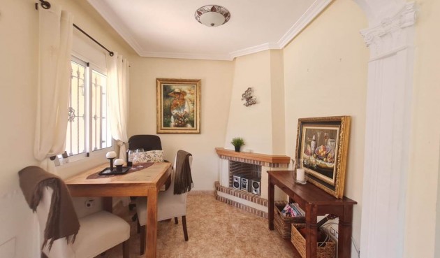 Brukt - Villa -
Orihuela Costa - Costa Blanca