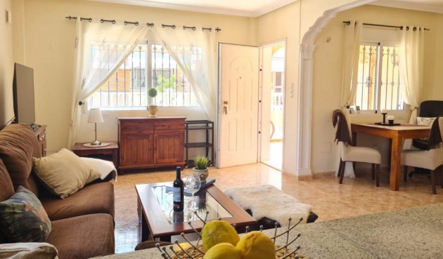 Brukt - Villa -
Orihuela Costa - Costa Blanca