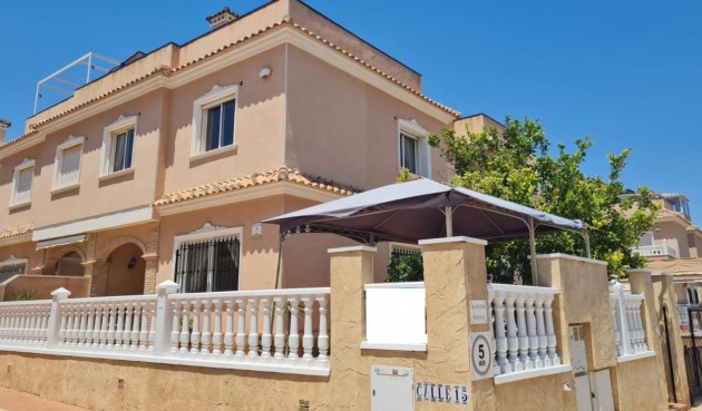 Brukt - Villa -
Orihuela Costa - Costa Blanca