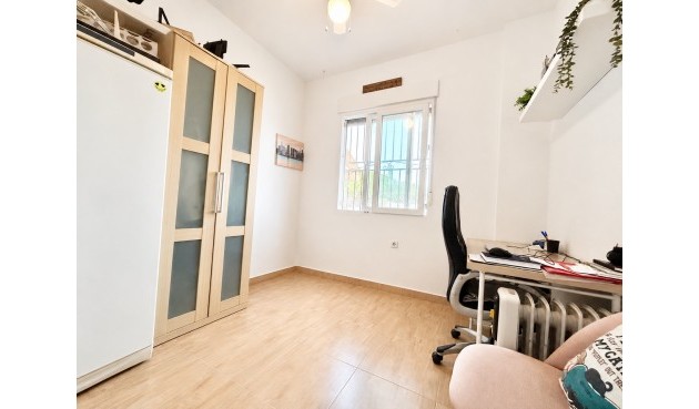 Brukt - Apartment -
Cabo Roig - Costa Blanca