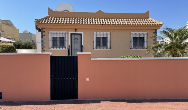 Brukt - Villa -
Camposol - Inland