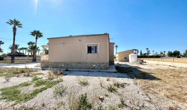 Brukt - Villa -
Catral - Costa Blanca
