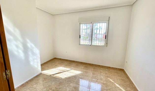 Brukt - Villa -
Catral - Costa Blanca