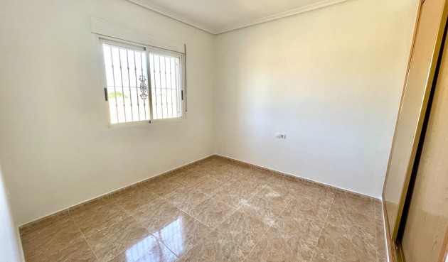 Brukt - Villa -
Catral - Costa Blanca