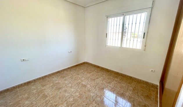 Brukt - Villa -
Catral - Costa Blanca