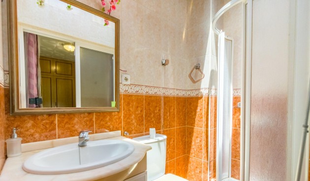 Brukt - Bungalow -
Torrevieja - Torretas