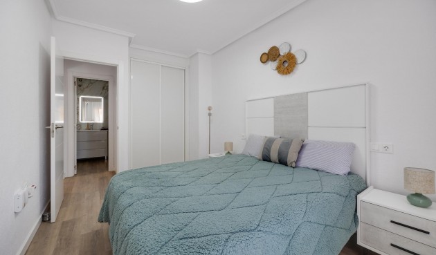 Brukt - Apartment -
Torrevieja - Estacion De Autobuses