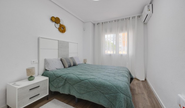 Brukt - Apartment -
Torrevieja - Estacion De Autobuses
