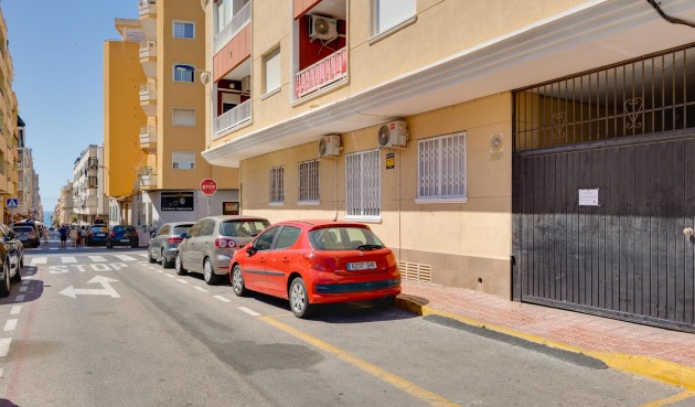 Brukt - Apartment -
Torrevieja - Estacion De Autobuses