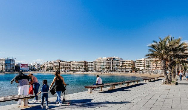 Brukt - Apartment -
Torrevieja - Estacion De Autobuses
