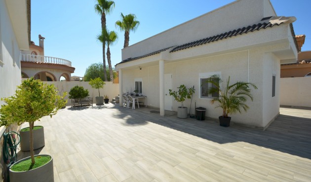 Brukt - Villa -
Ciudad Quesada - Costa Blanca