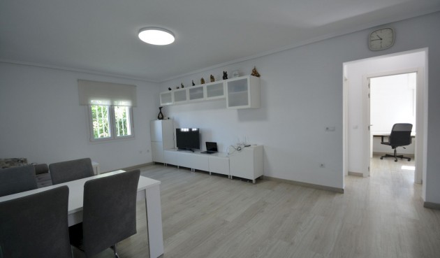 Brukt - Villa -
Ciudad Quesada - Costa Blanca