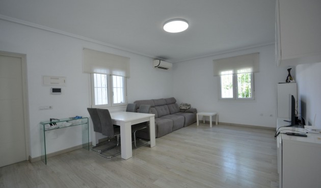Brukt - Villa -
Ciudad Quesada - Costa Blanca