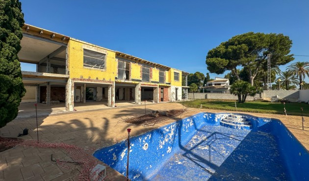 Brukt - Villa -
Cabo Roig - Costa Blanca