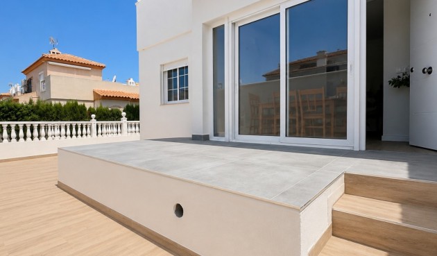 Brukt - Town House -
Orihuela Costa - Costa Blanca