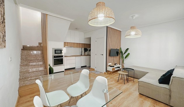 Brukt - Semi Detached -
Orihuela Costa - La Zenia