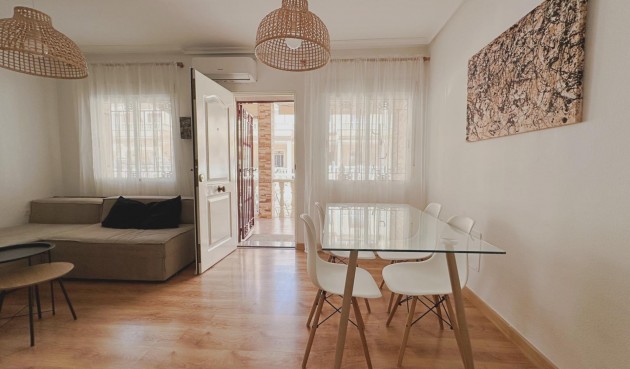Brukt - Semi Detached -
Orihuela Costa - La Zenia