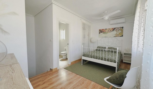 Brukt - Semi Detached -
Orihuela Costa - La Zenia