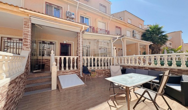 Brukt - Semi Detached -
Orihuela Costa - La Zenia