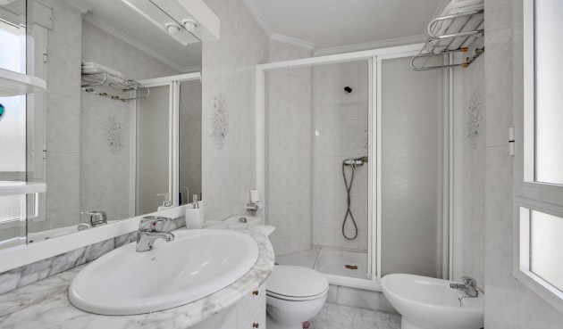 Brukt - Apartment -
Torrevieja - Antonio Machado