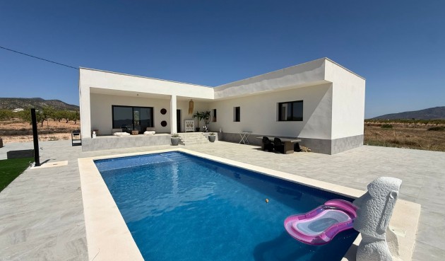 Brukt - Villa -
Pinoso - Inland