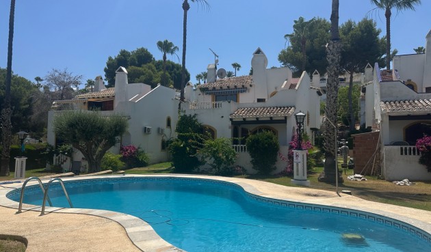 Brukt - Villa -
Orihuela Costa - Costa Blanca