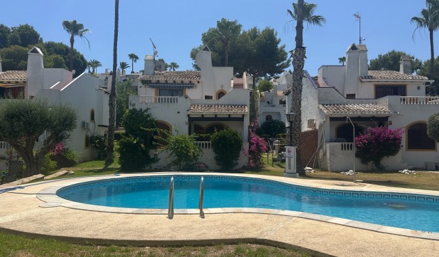 Brukt - Villa -
Orihuela Costa - Costa Blanca