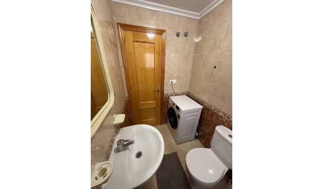 Brukt - Apartment -
Torrevieja - Centro