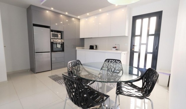 Brukt - Apartment -
Pilar de la Horadada - Costa Blanca