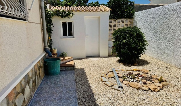 Brukt - Villa -
Torrevieja - La Siesta - El Salado - Torreta