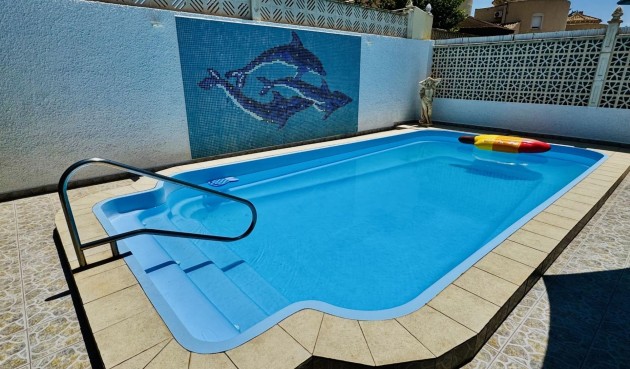 Brukt - Villa -
Torrevieja - La Siesta - El Salado - Torreta