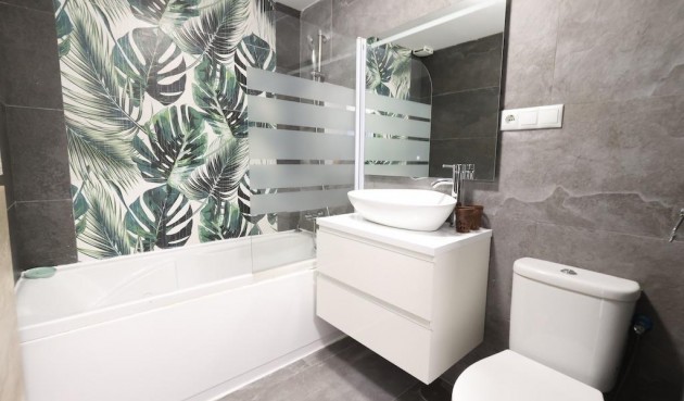 Återförsäljning - Apartment -
Torrevieja - Costa Blanca