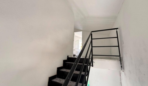 Brukt - Bungalow -
Torrevieja - Playa del Cura