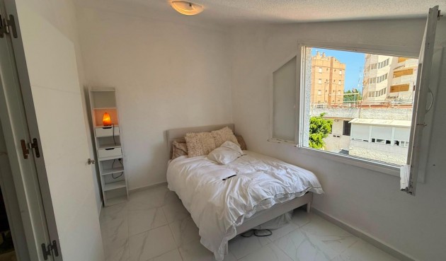 Brukt - Bungalow -
Torrevieja - Playa del Cura