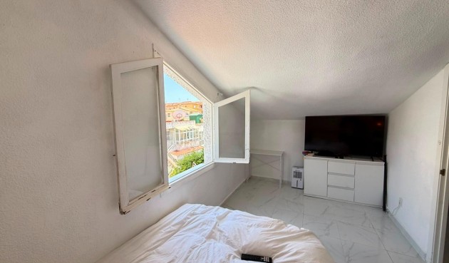Brukt - Bungalow -
Torrevieja - Playa del Cura