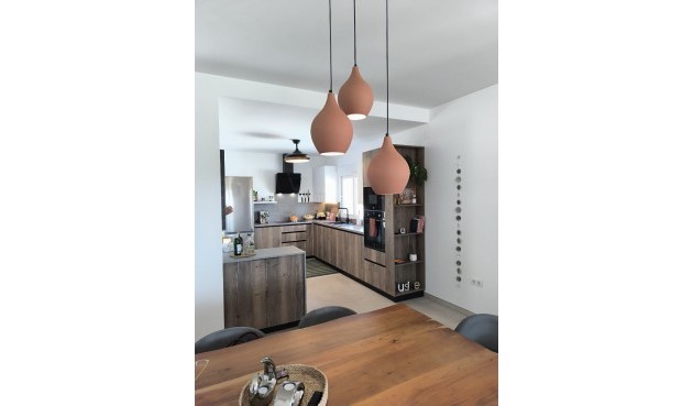 Resale - Villa -
Pinoso - Inland
